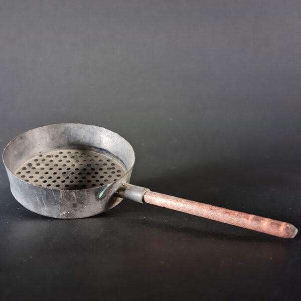 Chestnut Pot R9020