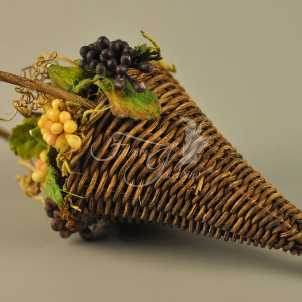 Cesta con uvas e higos L54043