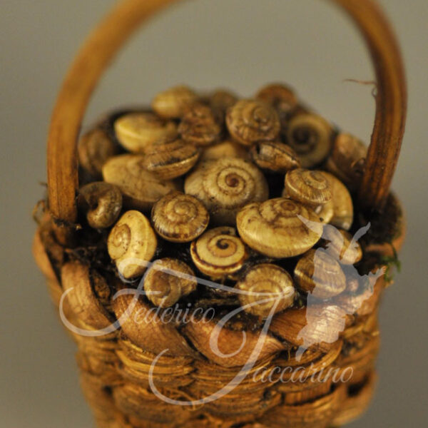 Cesta con caracoles L71015