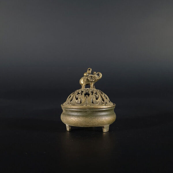 Oriental Accessory O808